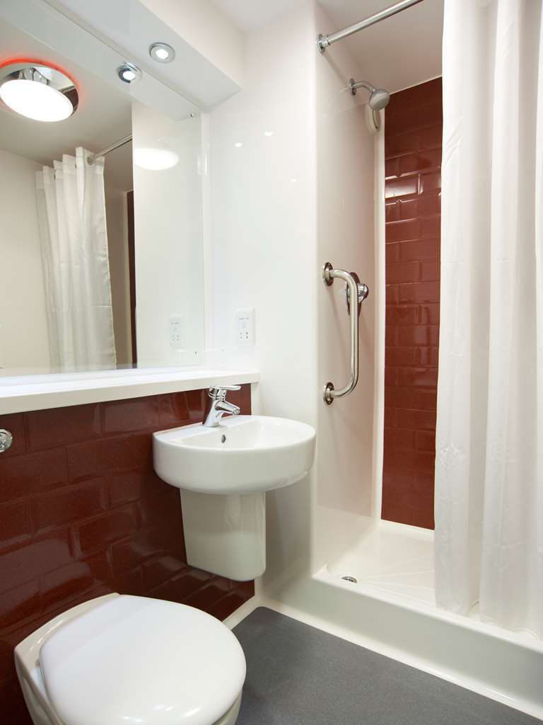 Travelodge London Barking 客房 照片